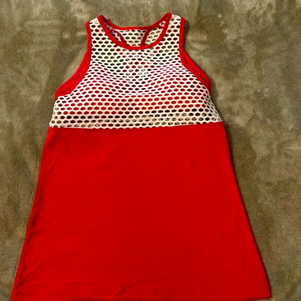 Women’s Athletic Top